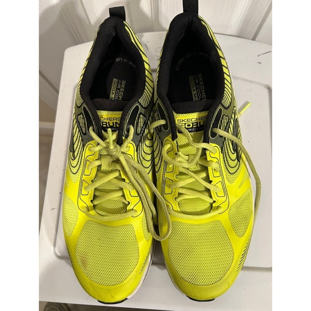 Skechers GO run Yellow/Black Running Shoes Men's Size 10.5
